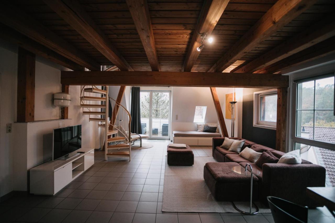Eigenes Maisonettehaus In Idyllischer Lage Mit Balkon, Nahe Messe, 24H Self-Check In, Gratis Parken Schwabach Exterior foto