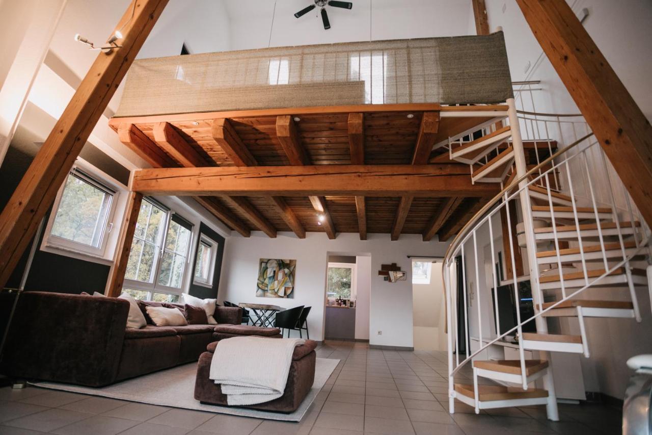Eigenes Maisonettehaus In Idyllischer Lage Mit Balkon, Nahe Messe, 24H Self-Check In, Gratis Parken Schwabach Exterior foto